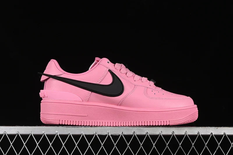 Air Force 1 Low SP AMBUSH "Hyper Pink/Black"