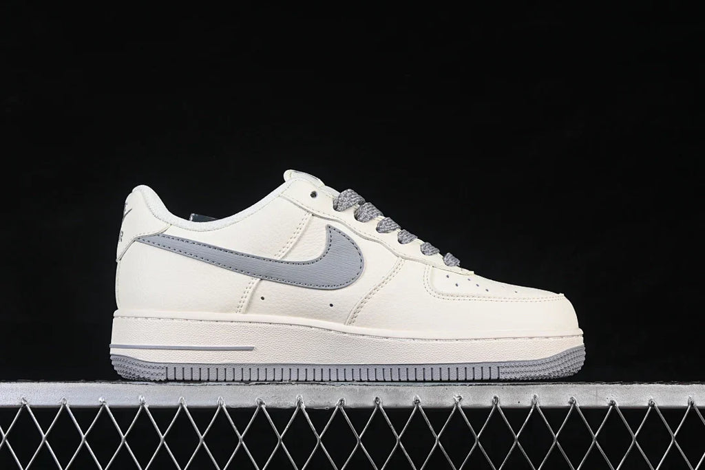 Nike Air Force 1 "Light Grey"