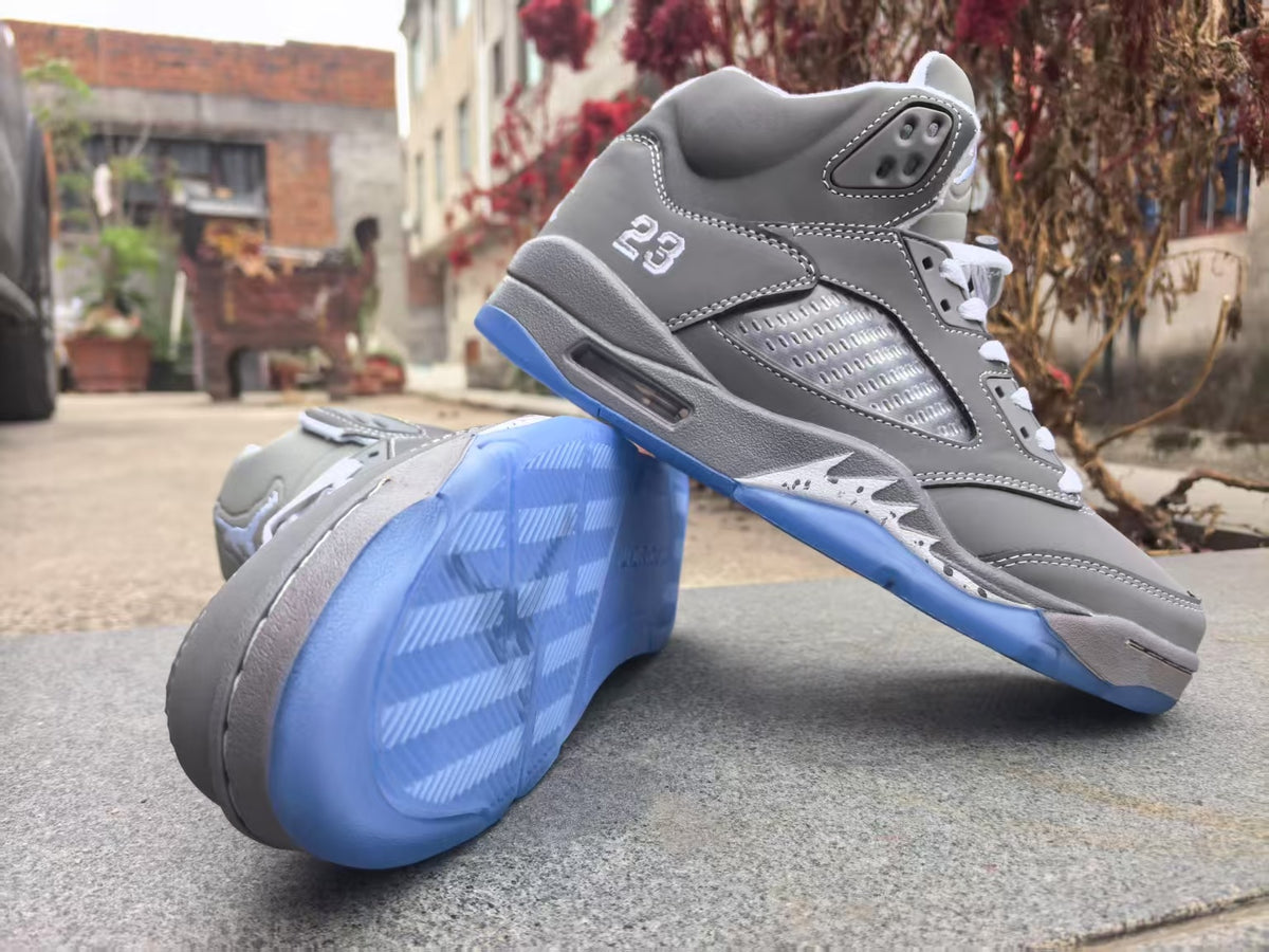 Air Jordan 5 Retro “Grey