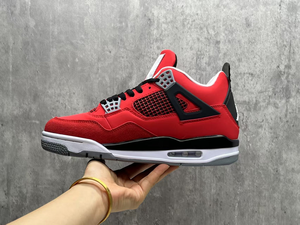 Air Jordan 4 Retro 'Bulls'