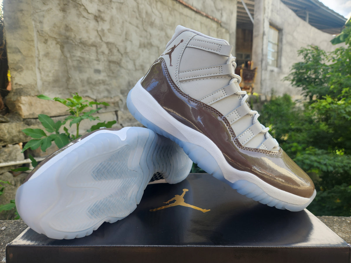 Air Jordan 11