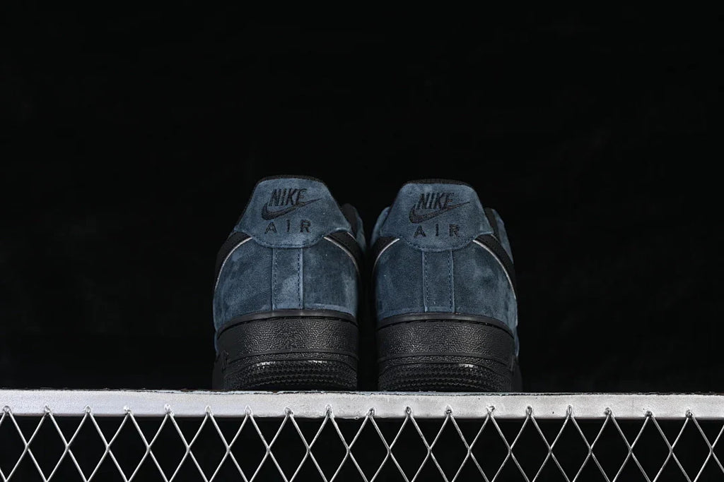 Nike Air Force 1 "Midnight Navy"