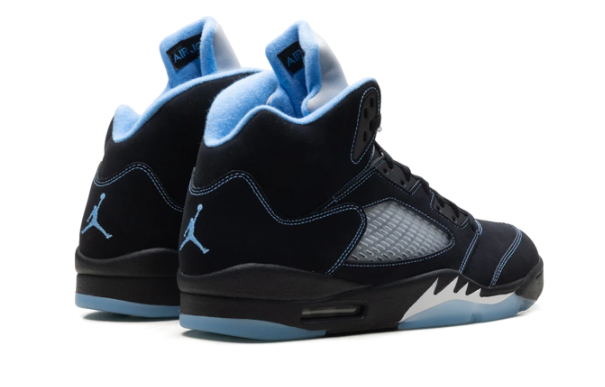 Air Jordan 5 Retro “Black/University Blue” (2026) DD0587-00