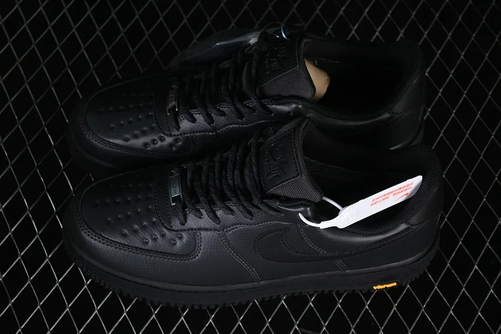 Air Force 1 Black Vibram – Premier