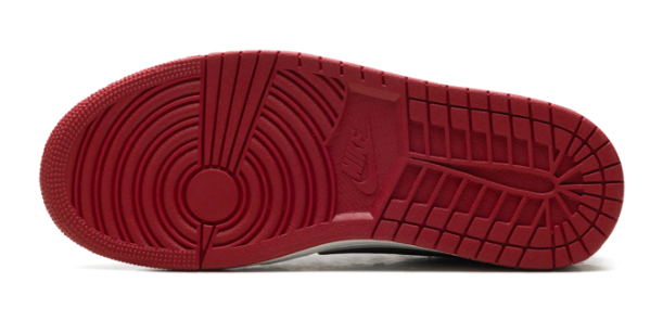 Air Jordan 1 Low OG “Chicago” (2025) HQ6998-600