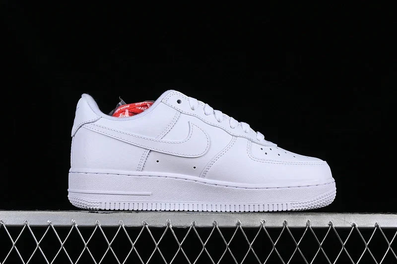 Nike Air Force 1 "Supreme White"