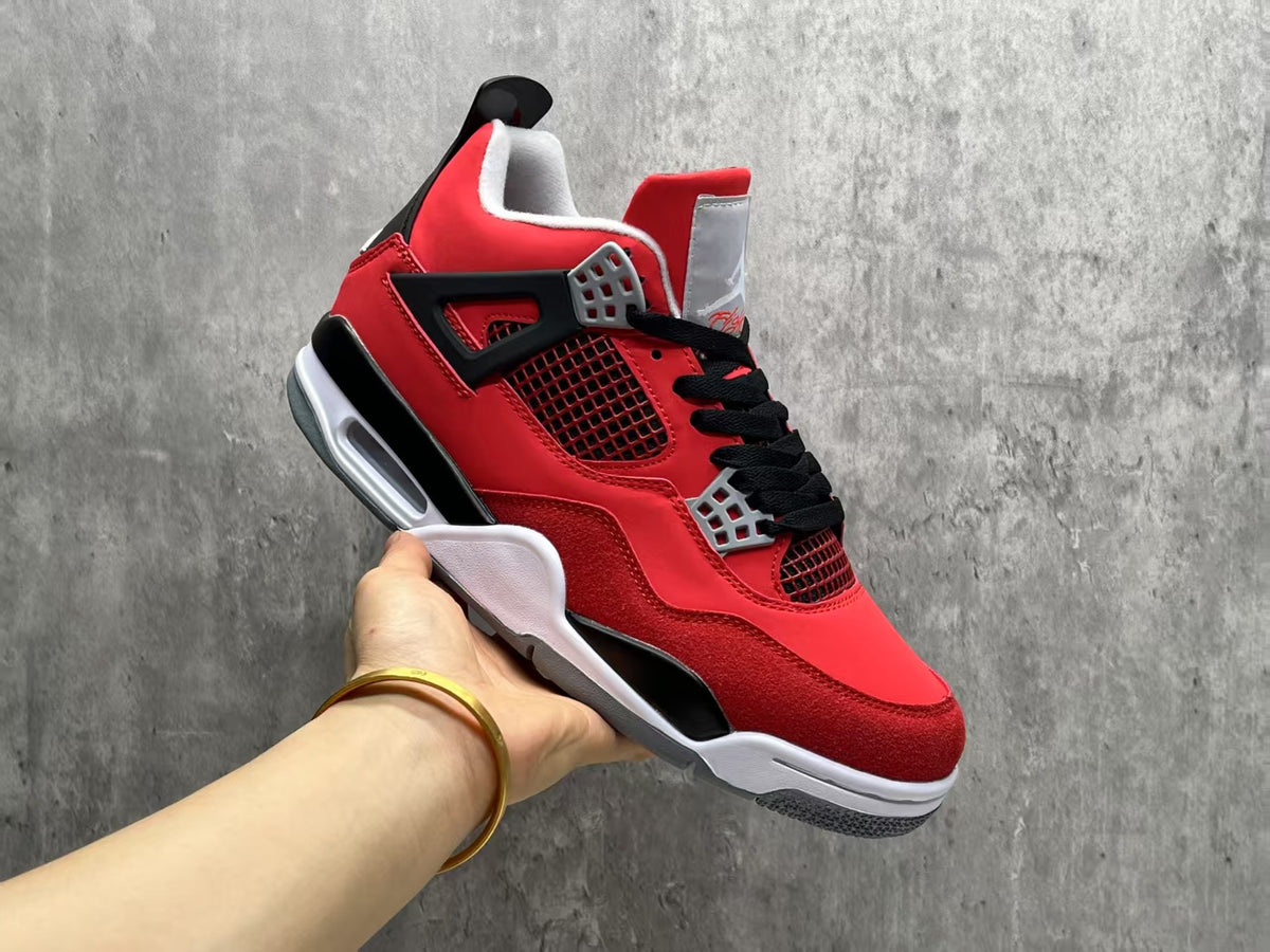 Air Jordan 4 Retro 'Bulls'