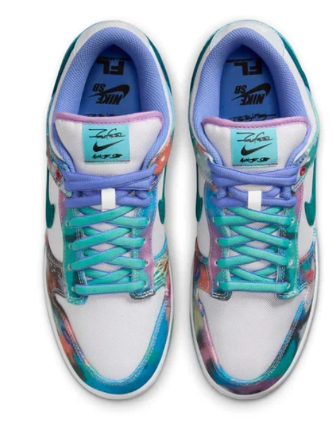 Nike SB Dunk Low Futura Laboratories Bleached Aqua HF6061-400